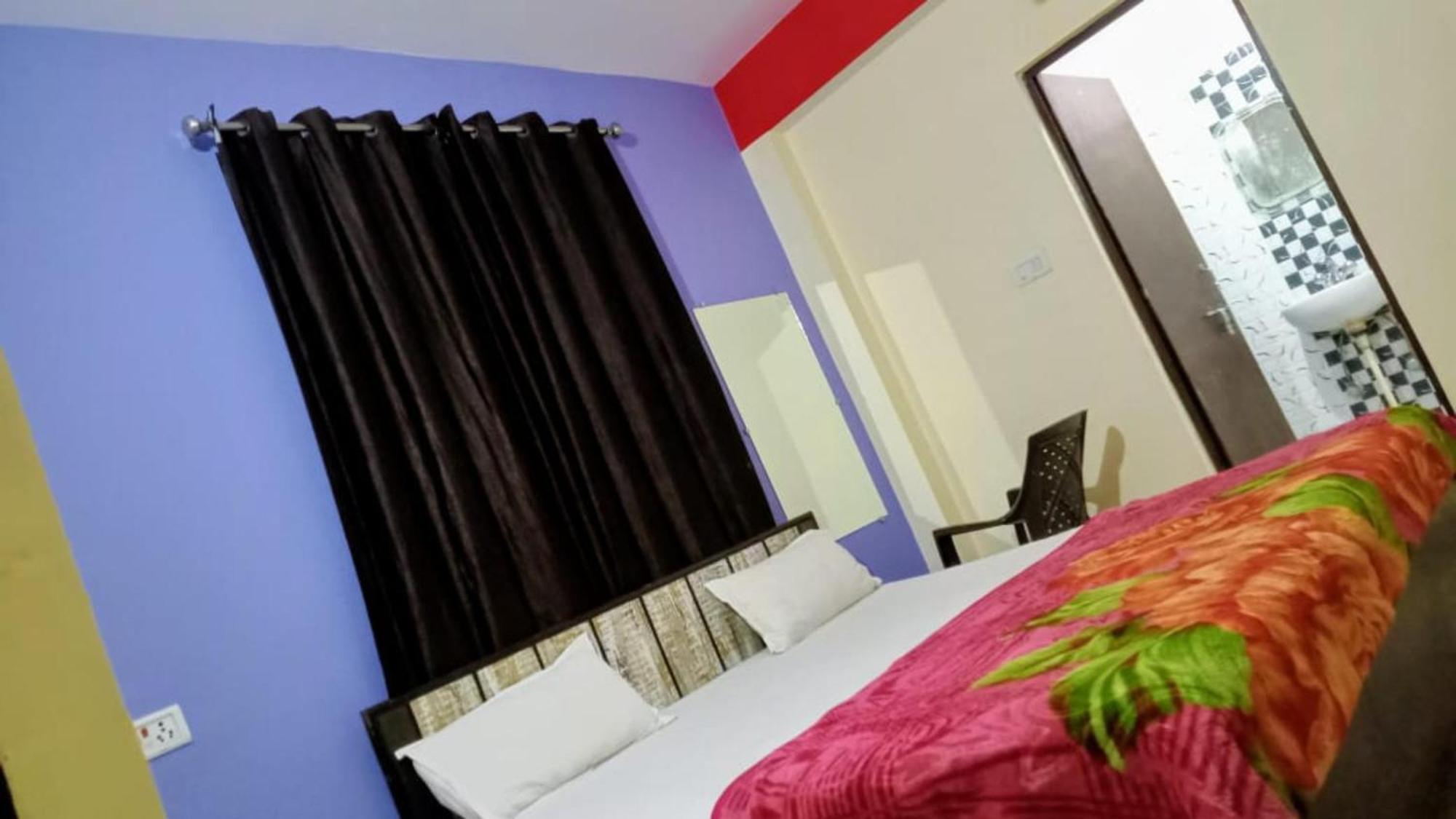 Goroomgo The Shivay Guest House Inn Varanasi Ngoại thất bức ảnh