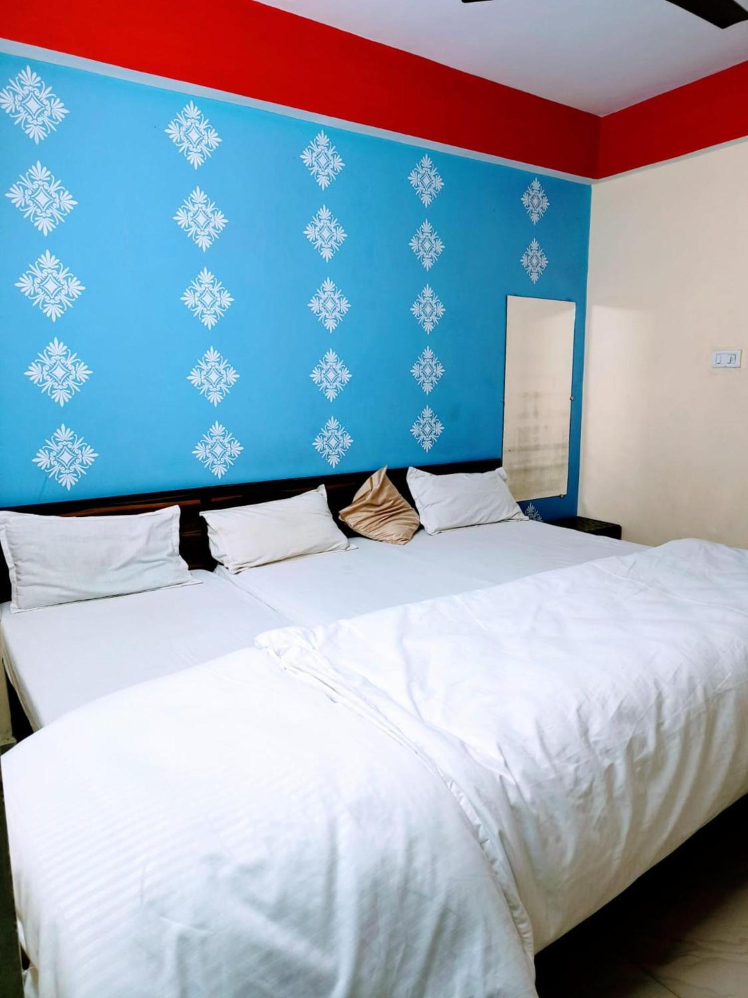 Goroomgo The Shivay Guest House Inn Varanasi Ngoại thất bức ảnh